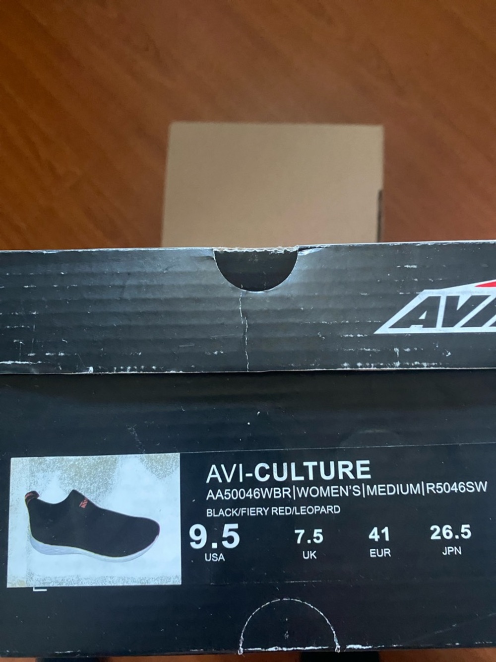 AVI-CULTURE Women's Slip-On Sneakers in Black with Fiery Red Accent Size 9.5